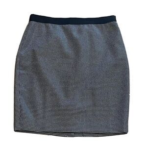 NEW Ann Taylor checkered mid rise knee length pencil skirt 10 petite black white